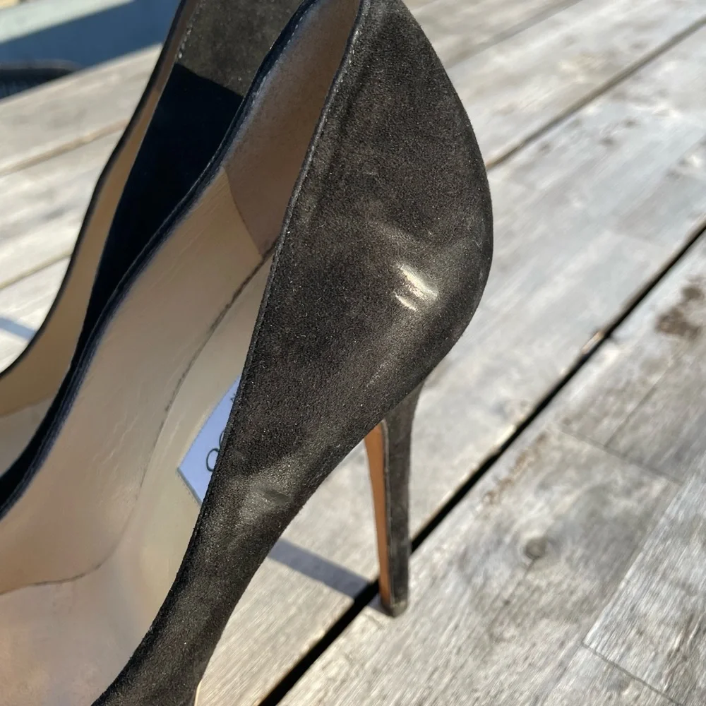 Jimmy Choo Elegant Black Suede Heels - Picture 2 of 6